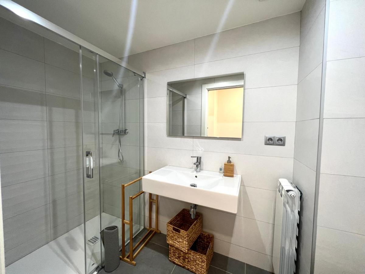 Espot Cowork & Apartments - L'Amfitriona Esterno foto