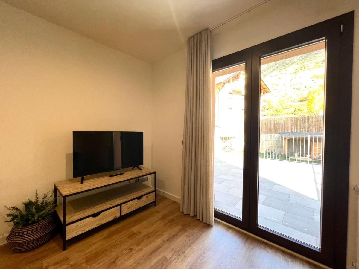 Espot Cowork & Apartments - L'Amfitriona Esterno foto