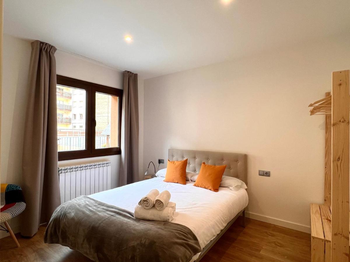 Espot Cowork & Apartments - L'Amfitriona Esterno foto